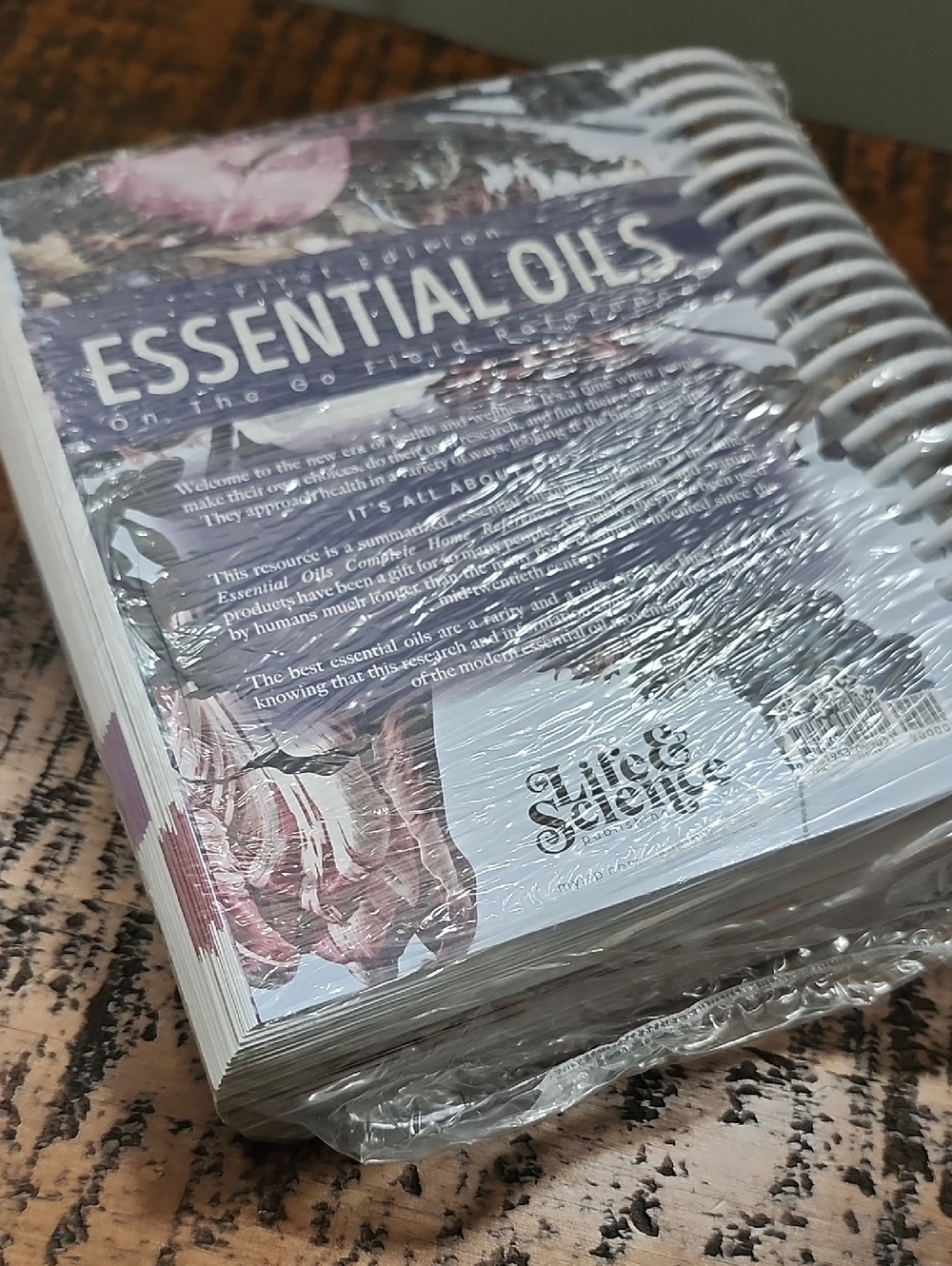 Life Science Essential Oils On-the-Go Field Reference Book - *New* In Packaging - Picture 4 of 8